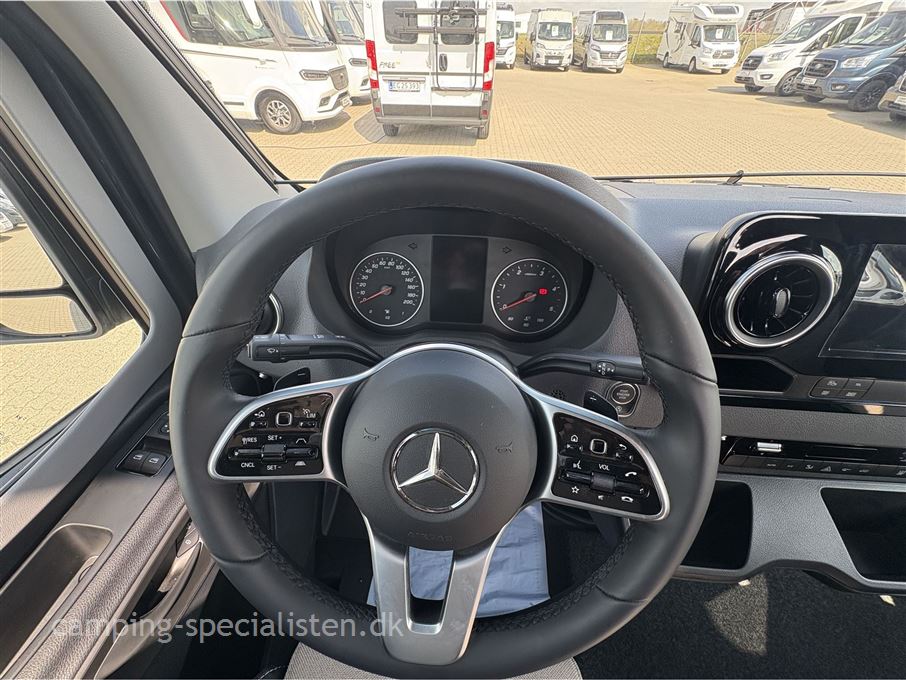 Kabe Van 690 LB Mercedes